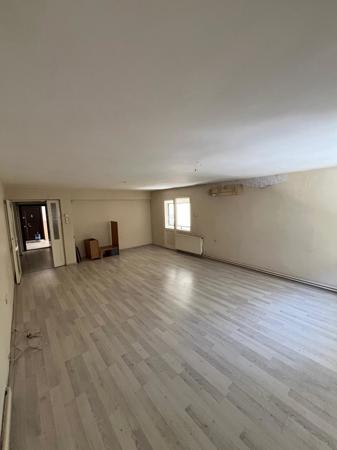 İZMİR KARŞIYAKA'DA 134 M2 3+1 SATILIK DAİRE